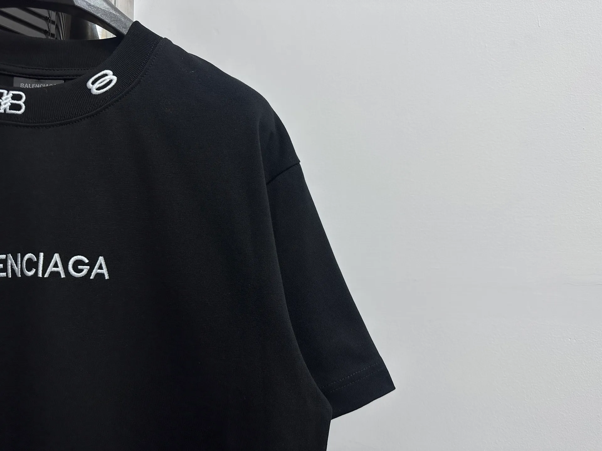 【Balenciaga】 T Versatile T Same Style 280 ：Black White Sizes：XS-L